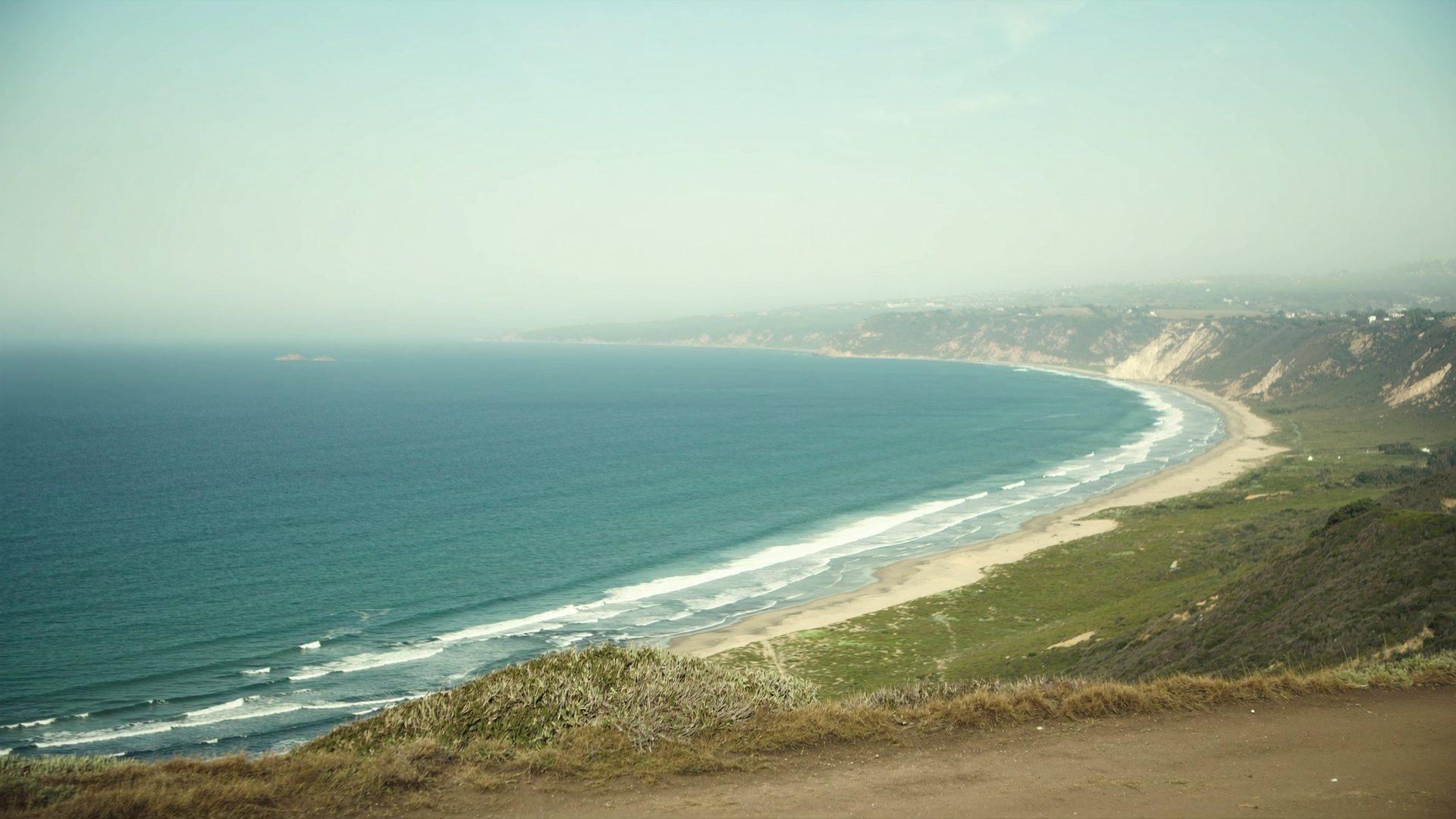 The Pacific coastline near Carlsbad on a clear morning